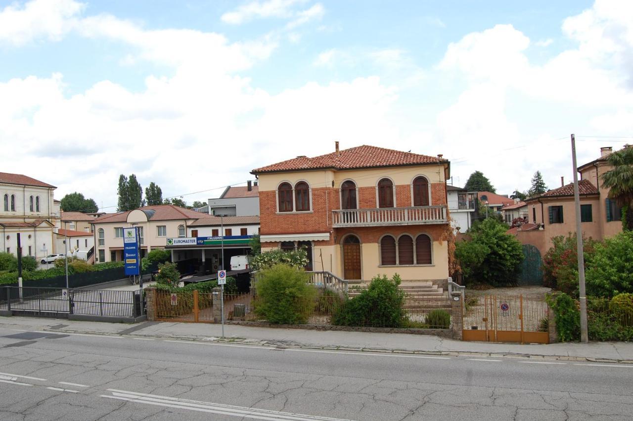 Locazione Turistica Elite Parco Brentelle Bed & Breakfast - Chiesanuova 135 E 167 Padua Exterior foto