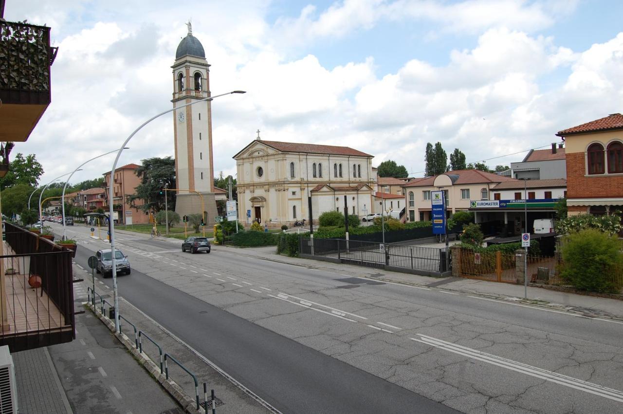 Locazione Turistica Elite Parco Brentelle Bed & Breakfast - Chiesanuova 135 E 167 Padua Exterior foto